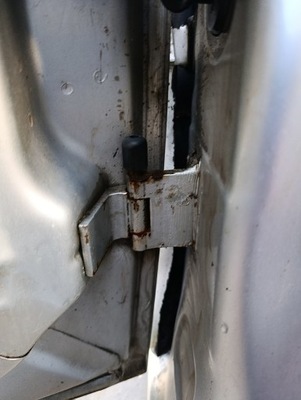 Петля двері задній лівий нижній opel astra h фото №1