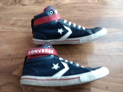 granatowe skórzane wysokie rzepy Converse r. 38