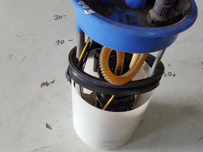 Skoda roomster lift fabia 1.2 tsi насос топлива фото №1