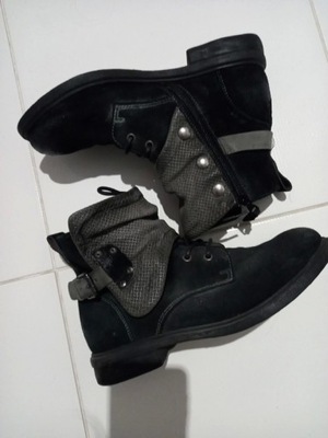 Czarne, skórzane buty z Venezii