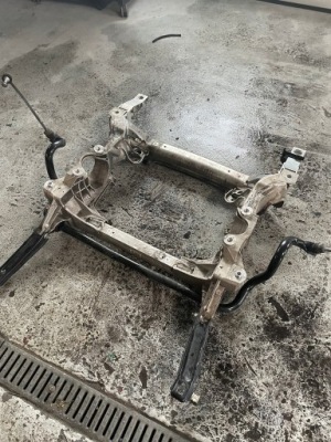 Mercedes w 222 w 217 підрамник перед балка підрамник 4matic s500 фото №1