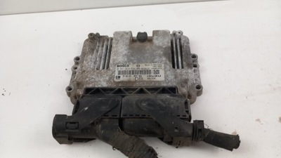Opel 1.7cdti бортовий комп'ютер блок керування 0281012694 фото №1