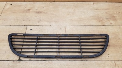 Решітка середня бампера mitsubishi space star фото №1