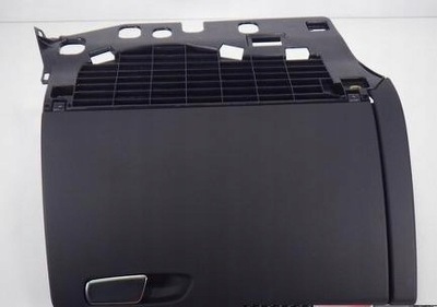 Бардачок пасажира панелі rhd a5 8t 8k2857035b фото №1