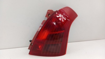 Suzuki swift mk6 vi лампа задня права фото №1