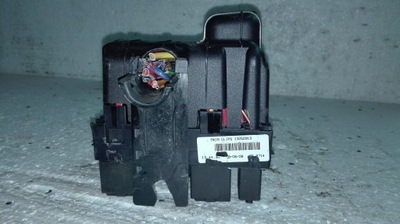 Коробка предохранителей opel 13252913 фото №1