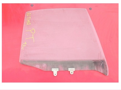 Nissan altima 2.4 1993r - стекло правая задняя фото №1