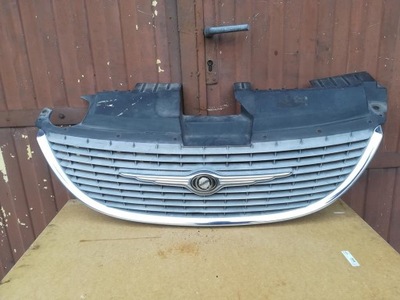 Решётка радиатора решётка радиатора chrysler voyager iv 2001-2005 фото №1