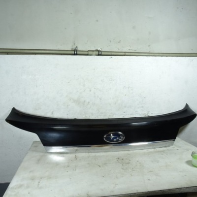 Subaru outback iv молдинг задний крышки 91112aj050 фото №1
