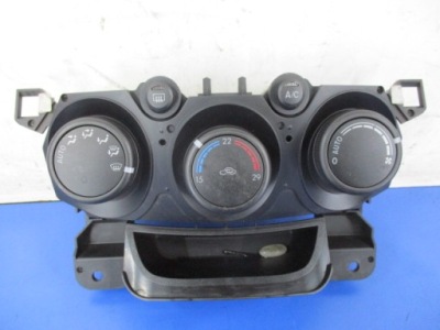 Mazda 2 de ручки панель обдув кондиционера фото №1