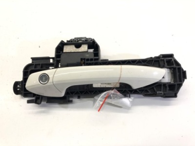 Ручка наружная левый перед mercedes w246 minivan 11-18 фото №1