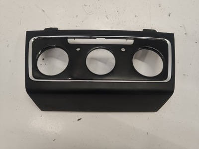 Skoda оригінальний номер 3t0863152c фото №1