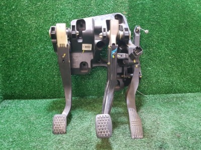 Педали комплект chevrolet spark 95962967 фото №1