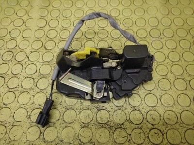 Kia carens замок дверь правый задняя фото №1