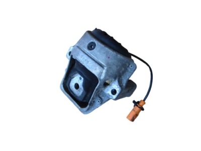 Подушка двигуна 8k0199381nf audi a4 a5 фото №1