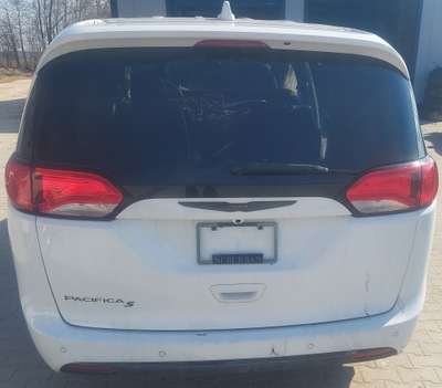 Pacifica 2016-2025r кришка багажника задня pw7 фото №1