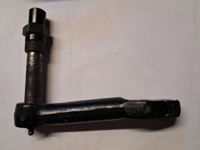 Важіль проміжна mercedes w110 w111 1104601019 фото №1