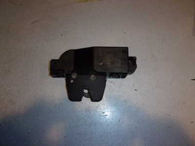 Замок задній кришки peugeot 307 kombi фото №1