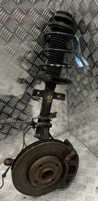 Амортизатор поворотний кулак диск правий перед renault clio v 5 1.0 tce 543023386 фото №1