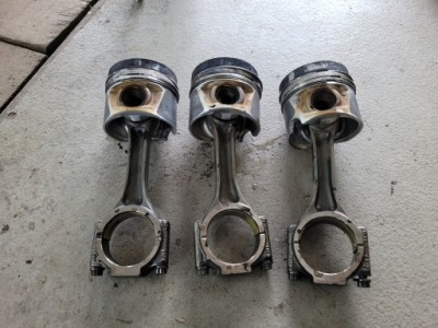 Volkswagen оригінальний номер 038j фото №1