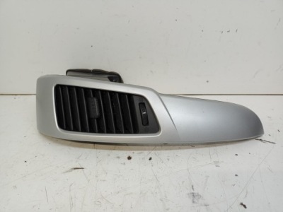 Kia venga решётка обдув средняя левая правая 2009- фото №1