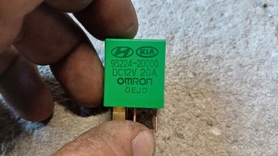 Kia stonic реле 95224-2d000 фото №1
