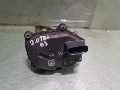 Клапан egr 2.otdi audi a3 8v 04l131501c фото №1