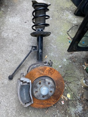 Амортизационная стойка поворотный кулак mercedes gla набор amg левый lub правый фото №1