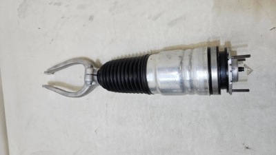 Амортизатор передний перед левый maserati granturismo ii 06703039020 фото №1