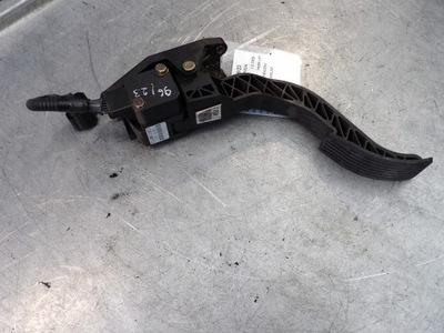 Педаль газу hyundai matrix 1,5crdi фото №1