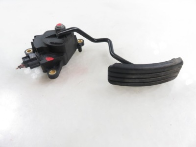 Потенціометр газу renault modus 1.5 dci 8200139322 фото №1