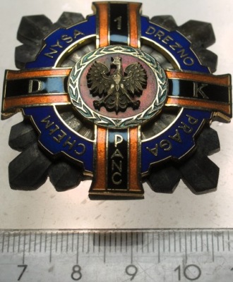 Odznaka 1 Drezdeńskiego Korpusu Pancernego