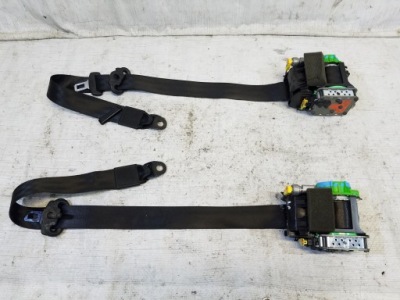 Натягувач pas безпеки перед лівий audi a5 8t coupe фото №1