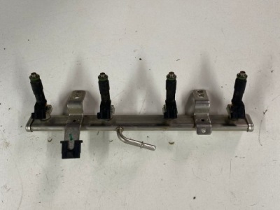 Chrysler 200 2.4l jeep молдинг впрыскная фото №1