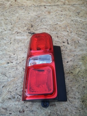 Peugeot expert jumpy proace лампа левый задняя 9808243182 фото №1