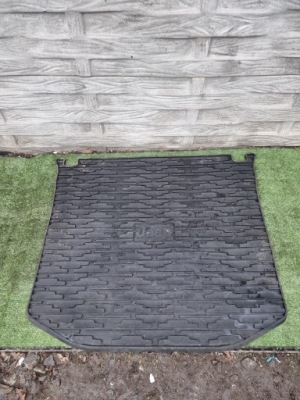 Jeep grand cherokee wk2 мат гумовий багажника фото №1