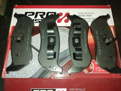 Гальмівні колодки задні jeep wrangler liberty 2003/07 фото №1