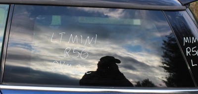 Стекло кузовная левый задняя тонированная mini r56 фото №1