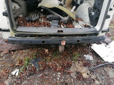 BELKA POD ZDERZAK TYŁ DO VW T5 CARAVELLE MULTIVAN LONG