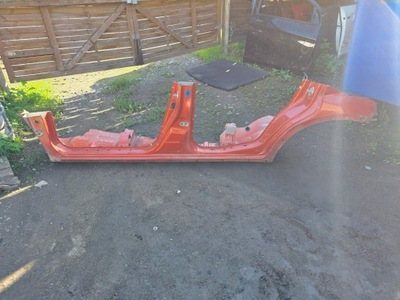 Suzuki ignis iii 17- поріг лівий фото №1