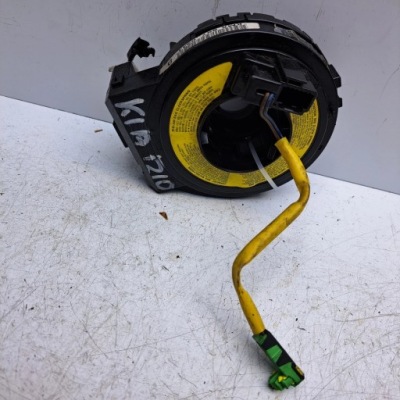 Hyundai i20 лента подушка безопасности шлейф фото №1