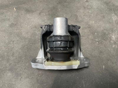 Volvo xc90 ii xc60 ii подушка двигуна 32411650 фото №1