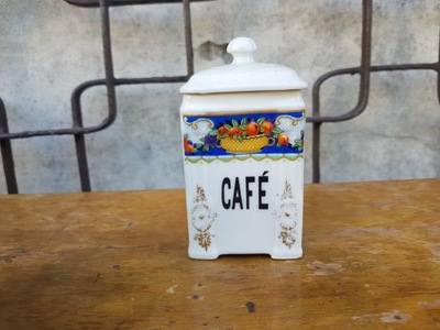 Stary porcelanowy pojemnik kawa