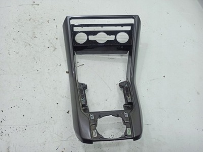 Рамка dekor туннель панели vw t-roc фото №1