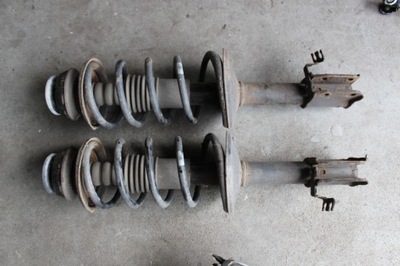 Dacia sandero i 1.2 амортизаторы перед комплект фото №1