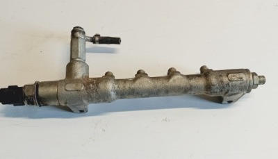 Молдинг упорскування opel astra zafira 1.7 cdti фото №1