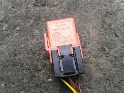 Реле bmw e61 e60 1742690 фото №1