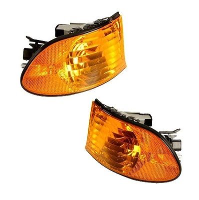 Поворотник передній bmw 7 e38 фото №1