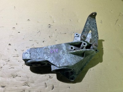 Кронштейн опора полуось mercedes vito 638 2.2 cdi a6112220009 фото №1