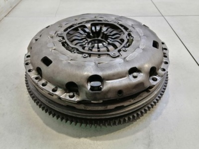 Сцепление комплект mondeo mk3 2.0 tdci 3s717563gb фото №1